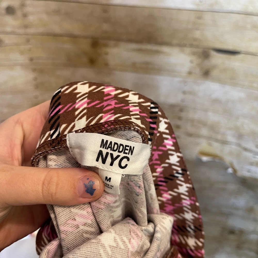Madden NYC plaid skirt 🛍 - Picture 3 of 3